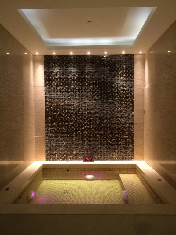 Wanda Realm Yinchuan Hotell Exteriör bild